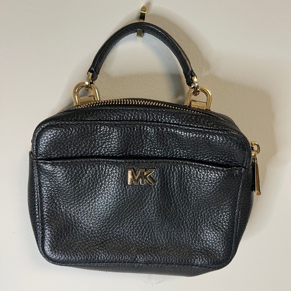 Michael Kors Crossbody Bag Womens Small Black Pebbled Leather Gold Logo Purse